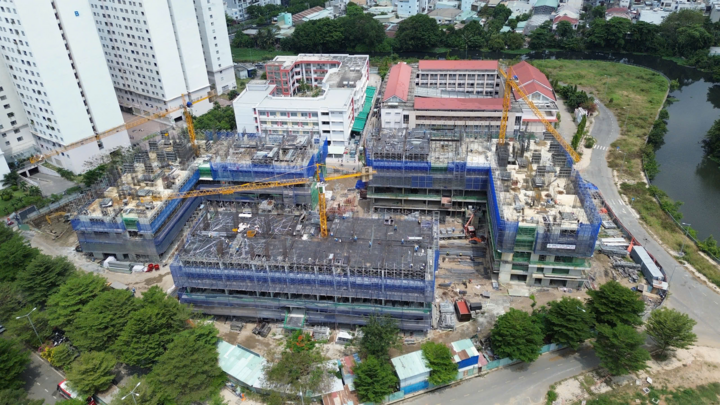 Dự án nhà ở xã hội số 4 Phan Chu Trinh (phường Bình Thạnh) đang tích cực thi công. TP.HCM đang đẩy mạnh phát triển nhà ở xã hội, đáp ứng nhu cầu người thu nhập thấp đô thị.