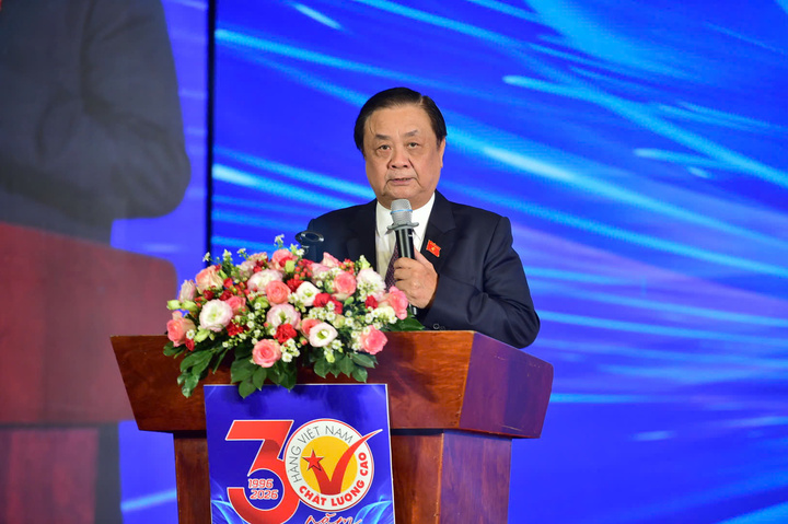 Phó Chủ tịch Quốc hội Lê Minh Hoan phát biểu tại Lễ công bố HVNCLC 2026, nhấn mạnh vai trò của niềm tin thị trường.