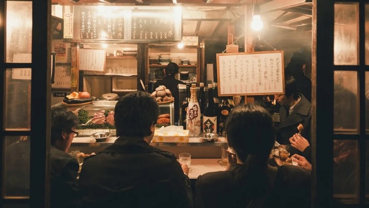 Ăn mỳ ramen là thời khắc hiếm hoi để người Nhật Bản thư giãn, tự do là chính mình. (Ảnh: iStock)