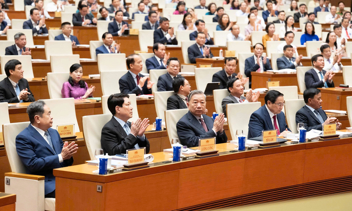 Tổng Bí thư Tô Lâm, Chủ tịch nước Lương Cường, Thủ tướng Phạm Minh Chính, Chủ tịch Quốc hội Trần Thanh Mẫn, Thường trực Ban Bí thư Trần Cẩm Tú dự hội nghị.