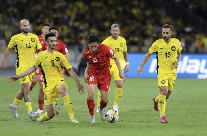 Đội tuyển Malaysia bị xử thua 0-3 cả hai trận tại vòng loại Asian Cup 2027 (gặp Nepal và gặp Việt Nam) do sử dụng cầu thủ nhập tịch không đúng quy định. (Nguồn: VFF)