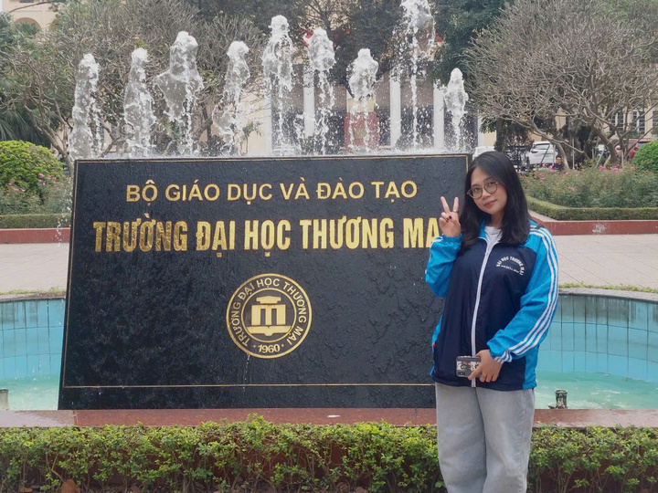 Em Nguyễn Thu Trang giờ đã trở thành sinh viên năng động, tự tin.