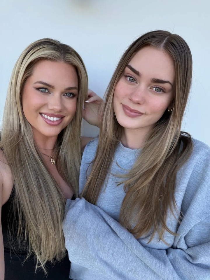 Hai mẹ con thường bị nhầm là chị em.