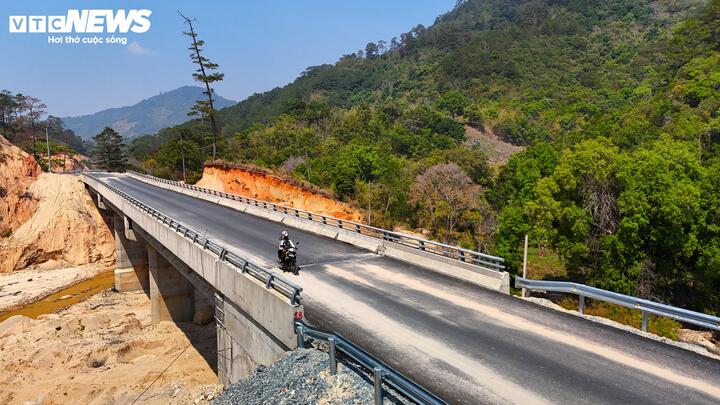Đường ĐT.722 hoàn thành, quãng đường từ Lâm Đồng đi Đắk Lắk được rút ngắn..