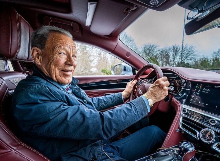 Triệu phú Anders Wiklöf đam mê lái xe thể thao sang trọng và thường vi phạm lỗi vượt quá tốc độ.