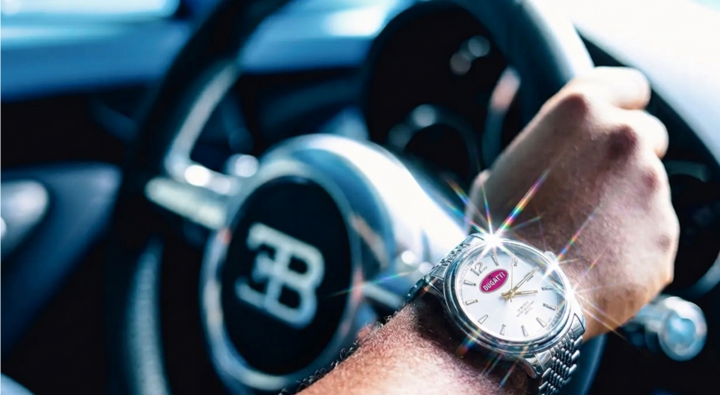 Đồng hồ Bugatti.