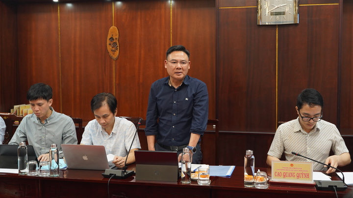 Ông Nguyễn Mạnh Tùng - Giám đốc Trung tâm Điều độ Hệ thống điện miền Nam - phát biểu tại buổi làm việc.