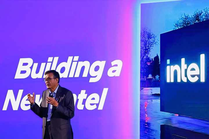CEO Intel Lip-Bu Tan phát biểu tại một sự kiện. (Nguồn: Reuters)