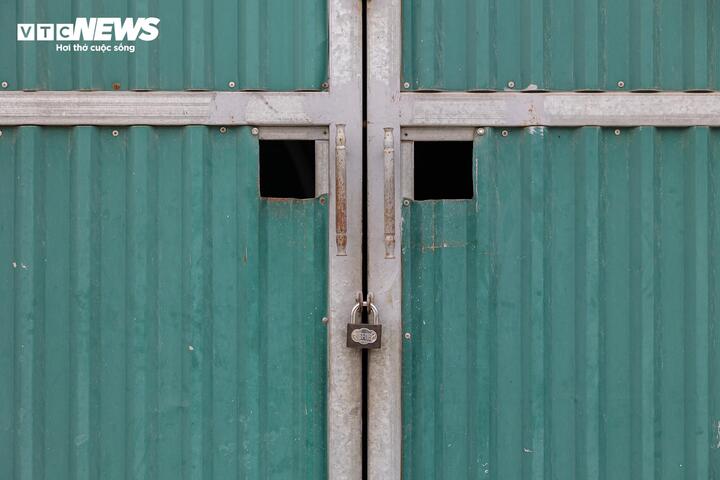 Cận cảnh lò mổ tuồn gần 300 tấn lợn bệnh vào trường học, chợ đầu mối ở Hà Nội - 16