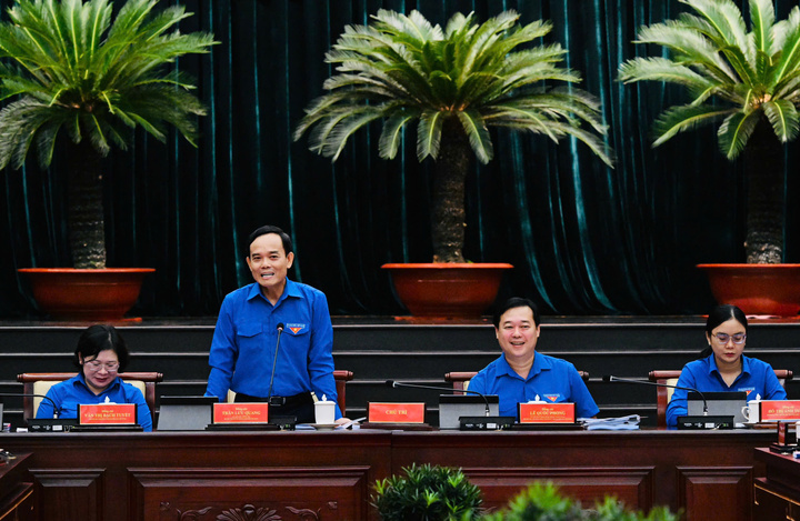 Bí thư Trần Lưu Quang phát biểu tại buổi gặp gỡ. (Ảnh: Việt Dũng)