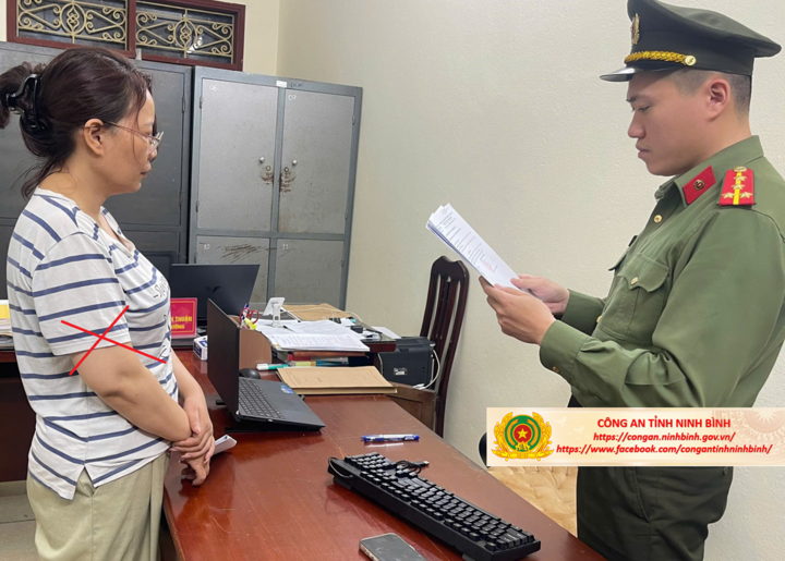 Cơ quan An ninh điều tra Công an tỉnh khởi tố, bắt tạm giam Cao Thị Hạnh về hành vi Lừa đảo chiếm đoạt tài sản. (Ảnh: Công an tỉnh Ninh Bình)