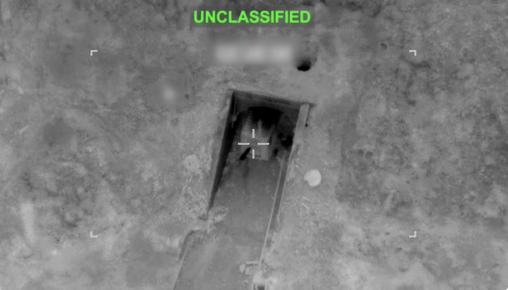 Vật thể bay đang tiến đến vị trí mà Mỹ cho là bệ phóng tên lửa của Iran. (Ảnh: Reuters)