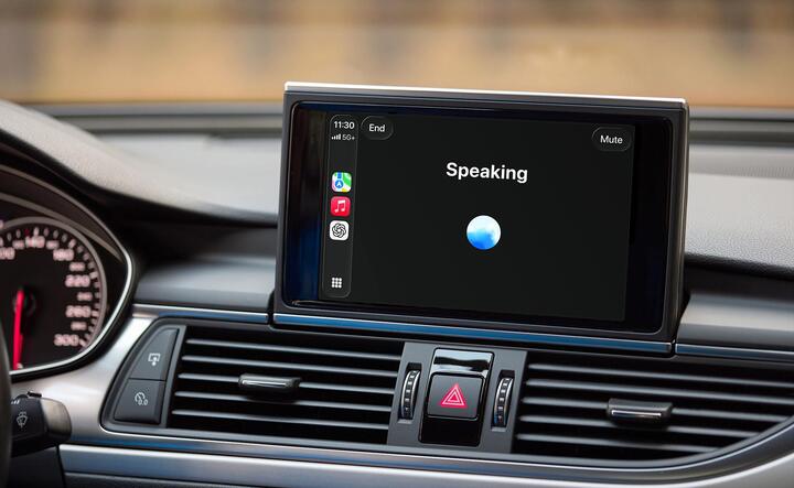Giao diện CarPlay hiển thị chế độ trò chuyện giọng nói của ChatGPT. (Nguồn: OpenAI)