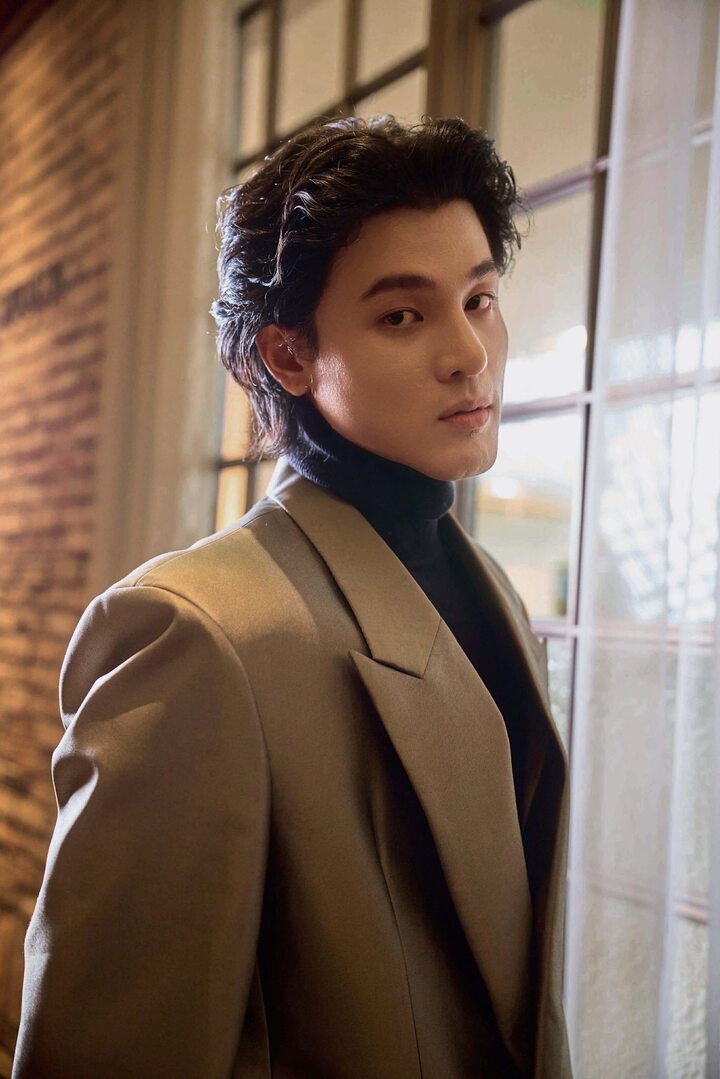 Dịp Tết 2026, anh tiếp tục tham gia phim điện ảnh "Báu vật trời cho" (đạo diễn Lê Thanh Sơn), đóng với Phương Anh Đào. Tác phẩm đoạt doanh thu hơn 100 tỷ đồng, là một trong những phim ăn khách từ đầu năm đến nay.