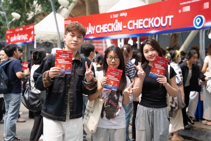 Sinh viên Trường Đại học Thăng Long tại Ngày hội việc làm Thang Long University Job Fair 2026.