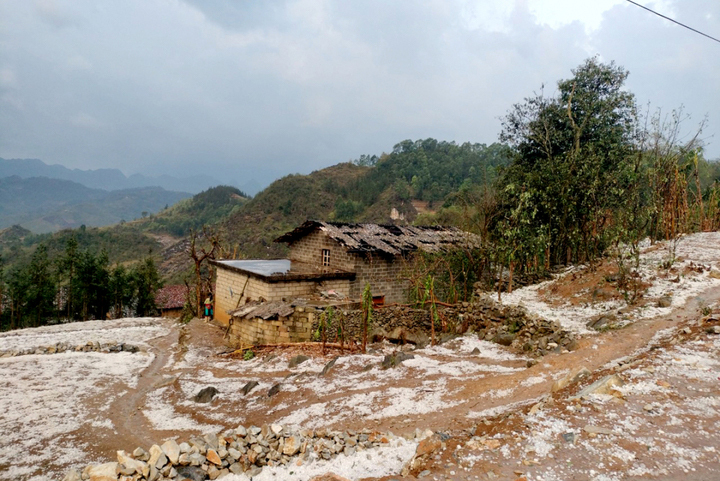 Từ chiều tối nay, miền Bắc nguy cơ tái diễn mưa đá, dông lốc. (Ảnh minh hoạ)