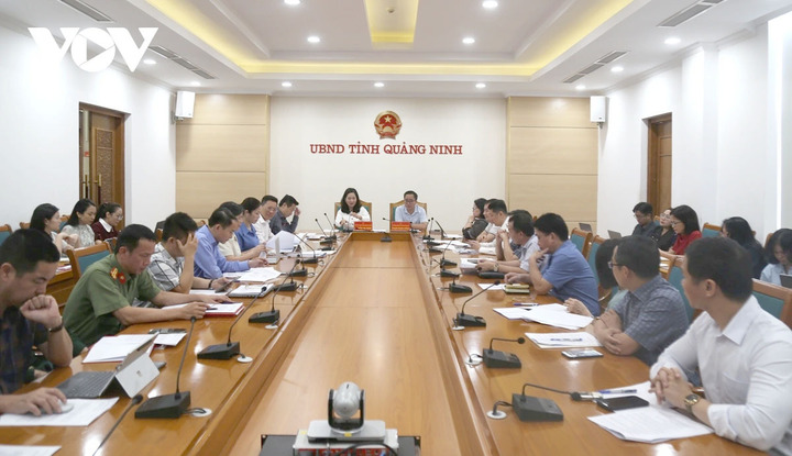 Sáng 4/4, Đài Tiếng nói Việt Nam và UBND tỉnh Quảng Ninh tổ chức cuộc họp đánh giá tiến độ triển khai các nội dung chuẩn bị khai mạc, bế mạc và chuỗi hoạt động trong khuôn khổ Liên hoan Phát thanh toàn quốc lần thứ XVII tại Quảng Ninh.