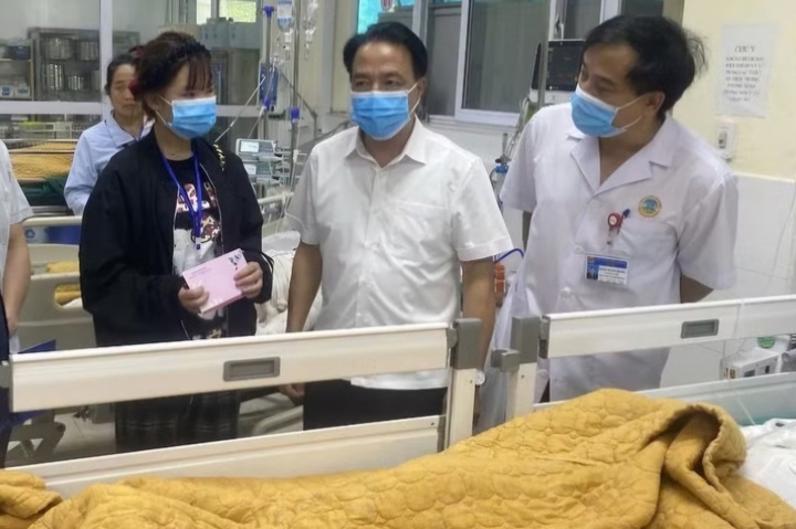 Các nạn nhân bị bỏng nặng do tham gia chữa cháy rừng tại Điện Biên đang được điều trị tích cực.