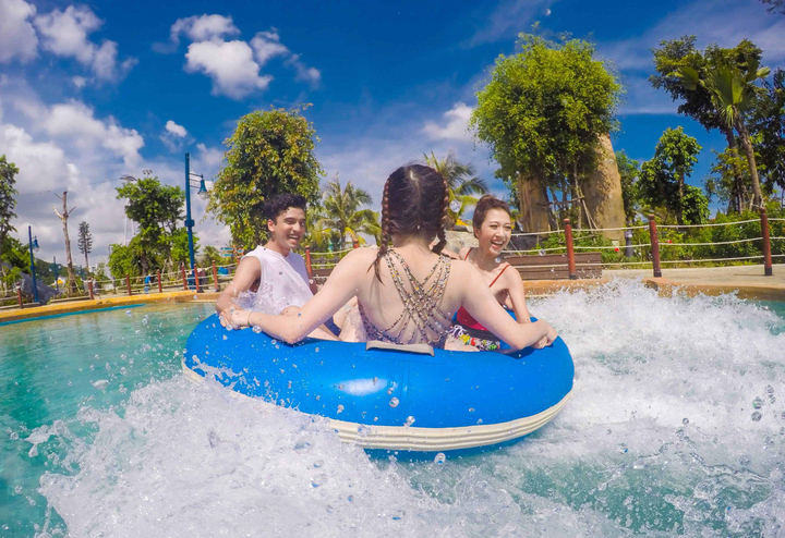 Công viên nước Lốc Xoáy Sun World Ha Long mở cửa ngày 12/4, vé chỉ 150.000 đồng - 1