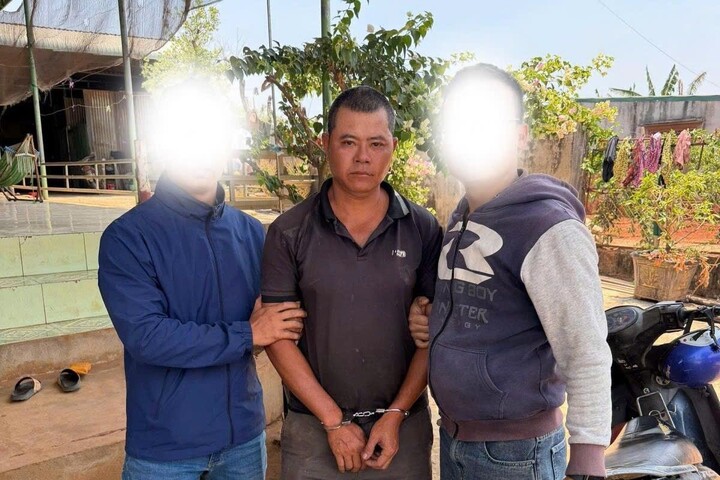 Hồ Chí Trung bị bắt sau thời gain trốn truy nã. (Ảnh: C.A)