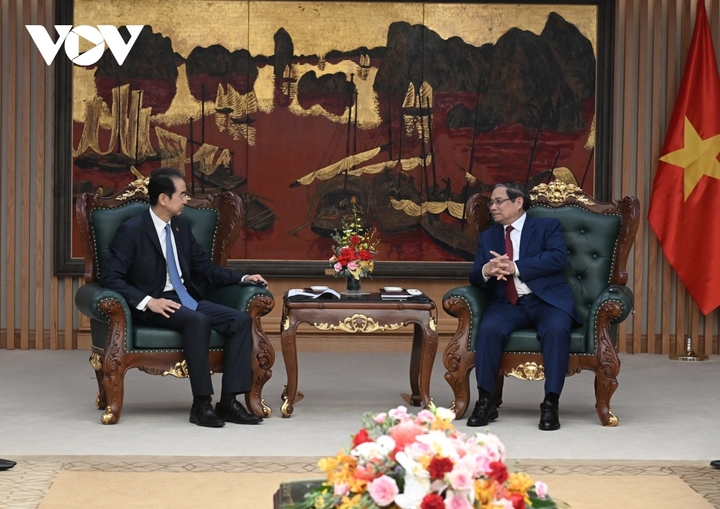 Thủ tướng Phạm Minh Chính tiếp Đại sứ Trung Quốc tại Việt Nam Hà Vĩ.