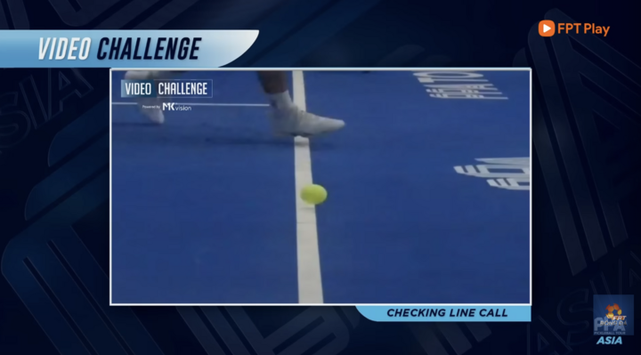 Video Challenge xác định tình huống bóng trong. (Ảnh chụp màn hình)