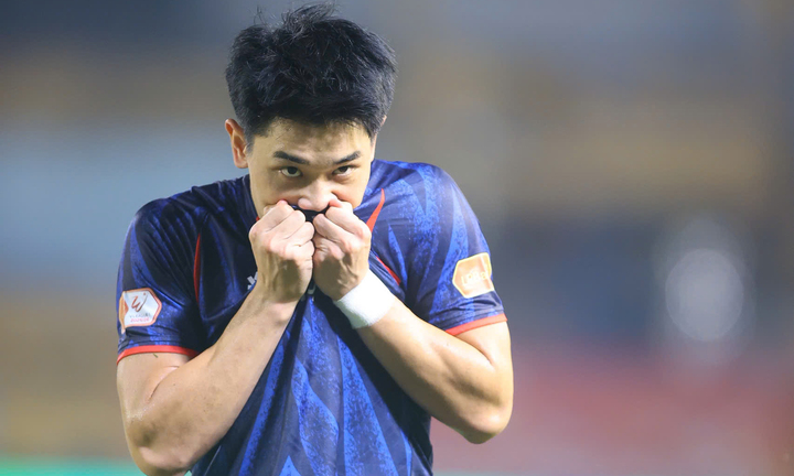 Đình Bắc giải toả cơn khát bàn thắng ở V.League.