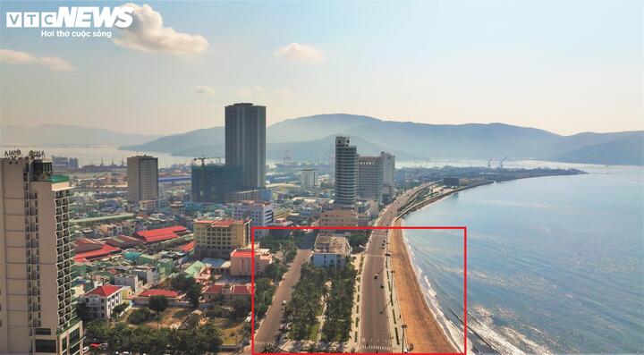 Dự án có tổng diện tích quy hoạch gần 7.300 m², trong đó khu đất sở thú gần 2.400 m²; khu vục vụ giải khát (vườn dừa) gần 3.500 m², khu du lịch bãi biển (trên bãi cát) 1.400 m²; công trình xây dựng nhà hàng cao cấp nằm trong khu đất sở thú có diện tích hơn 1.300 m².