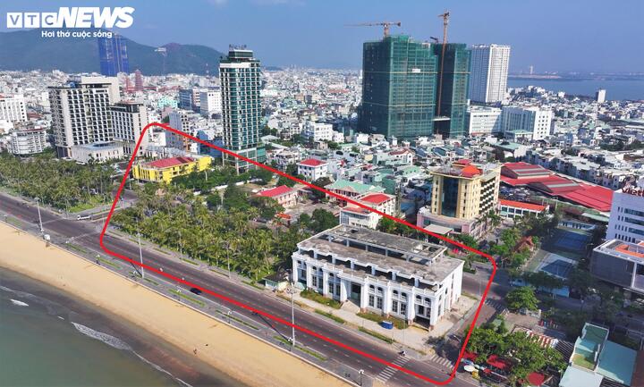 UBND tỉnh Bình Định liên tục có văn bản yêu cầu Công ty TNHH Xuất nhập khẩu Thành Châu đẩy nhanh tiến độ hoàn thiện dự án. Sau nhiều lần diều chỉnh, gia hạn, đến năm 2019, dự án được chuyển giao lại cho Công ty TNHH Dịch vụ du lịch Quy Nhơn Palace làm chủ đầu tư với thời hạn hoàn thành cuối cùng đến hết tháng 12/2022.