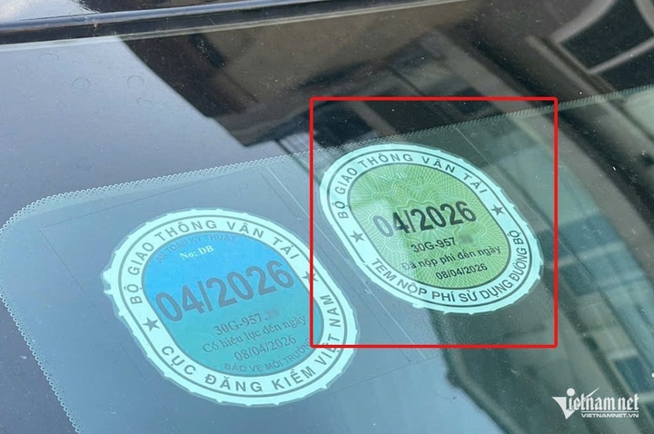 Bỏ tem đăng kiểm trên kính ô tô từ năm 2027. (Ảnh: Hoàng Hiệp)