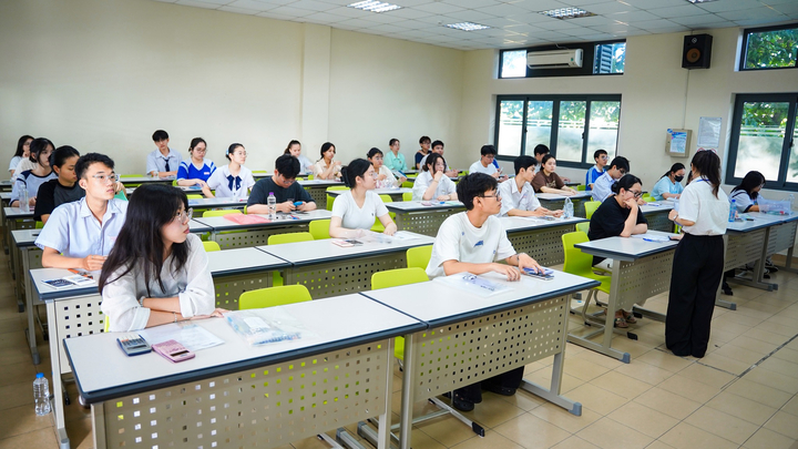 Thí sinh tham dự kỳ thi tại điểm thi trường Đại học Bách khoa. (Ảnh: ĐH Quốc gia TP.HCM)