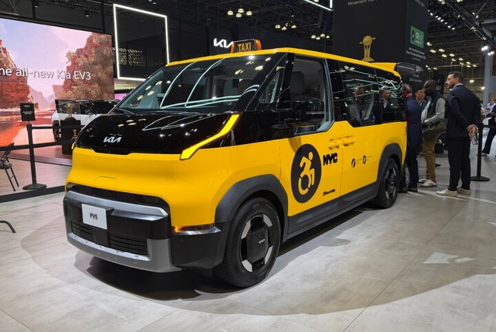 Những mẫu xe hơi ấn tượng nhất tại Triển lãm Ô tô New York 2026 - 10