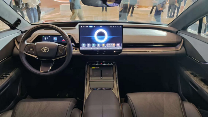 Ô tô điện dùng hệ sinh thái Huawei và Xiaomi 'chốt' hơn 3.000 đơn sau một giờ - 2