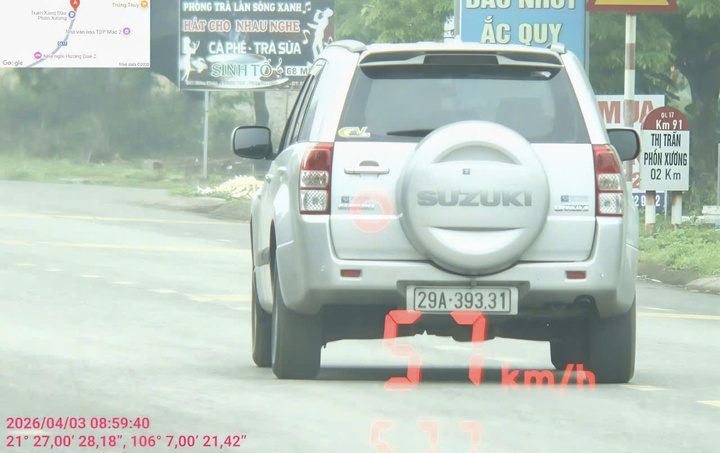 Xe ô tô chạy quá tốc độ trên Quốc lộ 17, tỉnh Bắc Ninh. (Ảnh: Công an Bắc Ninh)