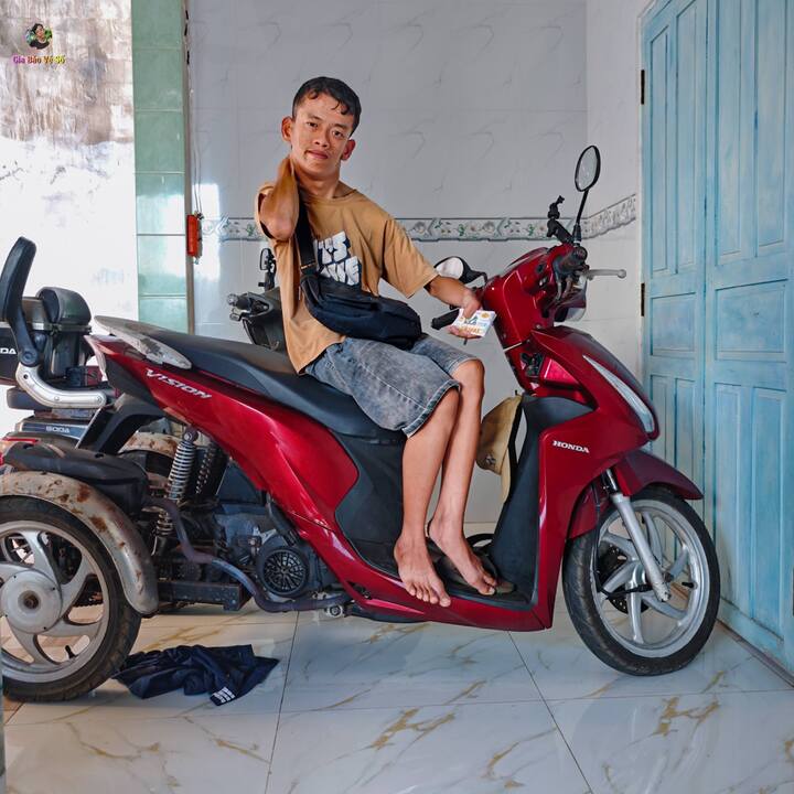 Bảo tự mày mò học mọi thứ trên internet.