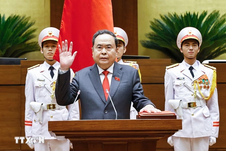 Chủ tịch Quốc hội khóa XVI Trần Thanh Mẫn tuyên thệ nhậm chức. (Ảnh: Doãn Tấn/TTXVN)