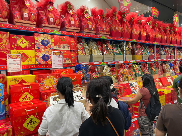 Thị trường bánh kẹo Việt Nam đang có nhiều nhà đầu tư nước ngoài chi phối.