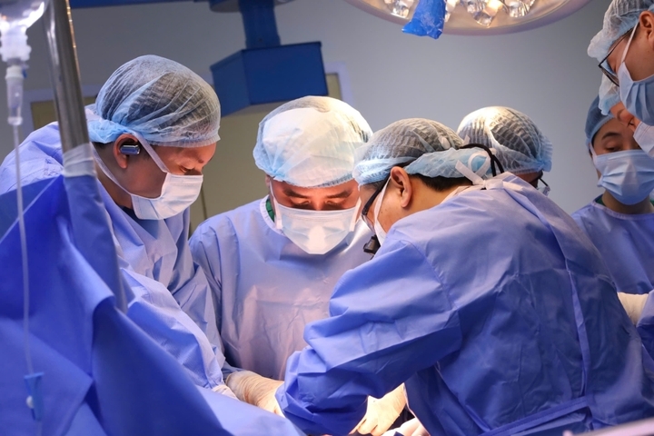 Đây là ca lấy đa tạng thứ 2 từ người hiến chết não tại Bệnh viện Việt Nam - Thuỵ Điển Uông Bí.