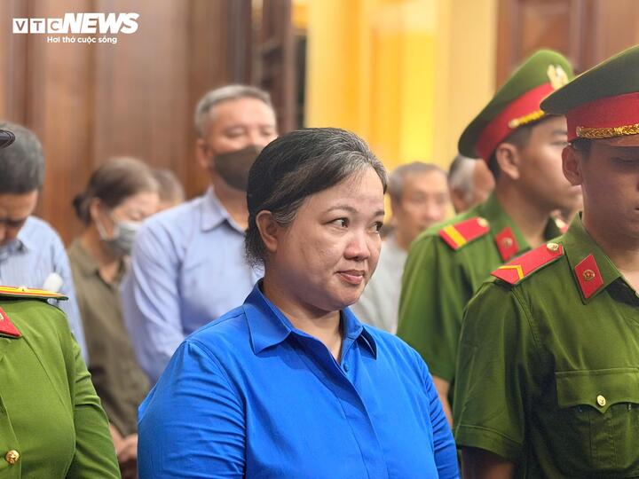 Bị cáo Lê Y Linh, cựu Giám đốc Công ty Việt Tín. (Ảnh: Hoàng Thọ)