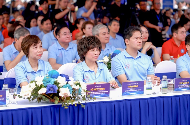 Các đại biểu tham dự sự kiện.