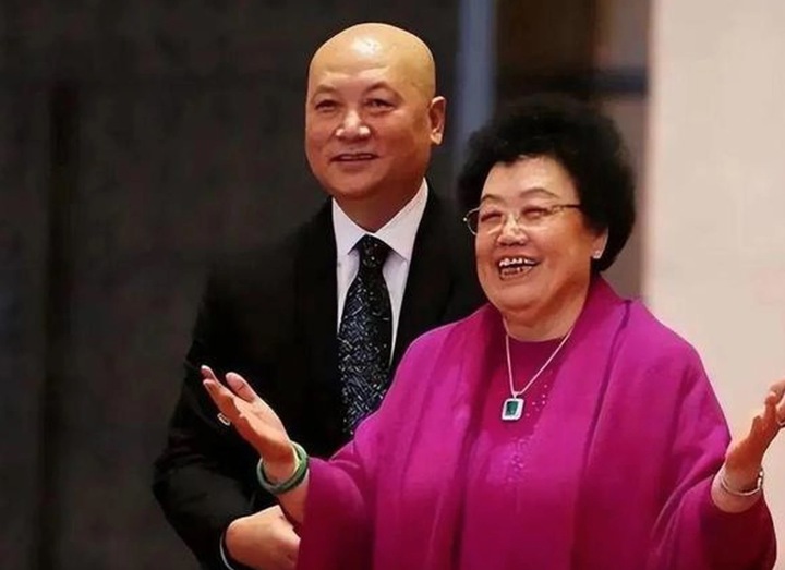 Tỷ phú Trần Lệ Hoa - vợ của nam diễn viên Trì Trọng Thụy qua đời.