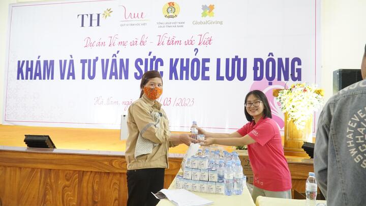 Thông qua Quỹ Vì tầm vóc Việt, Tập đoàn TH tích cực đồng hành cùng ngành y trong nhiều hoạt động chăm sóc sức khỏe cộng đồng bằng những chương trình thiết thực.
