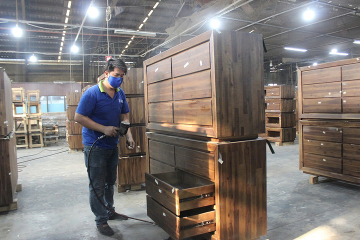 Các doanh nghiệp kiến nghị đưa lãi suất xuất khẩu về dưới 6%; có cơ chế tiếp cận vốn linh hoạt.