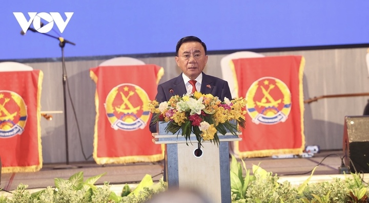 Đồng chí Trần Cẩm Tú phát biểu tại buổi chiêu đãi.