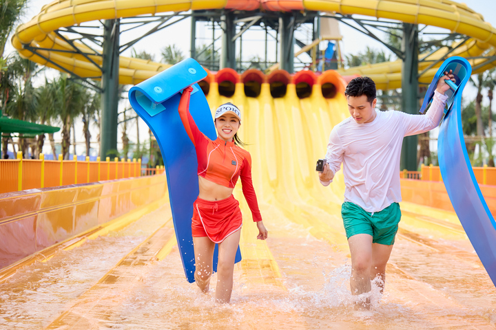 Tại đây, du khách và người dân sẽ được trải nghiệm tổ hợp vui chơi hiện đại cùng những đường trượt đẳng cấp thế giới.