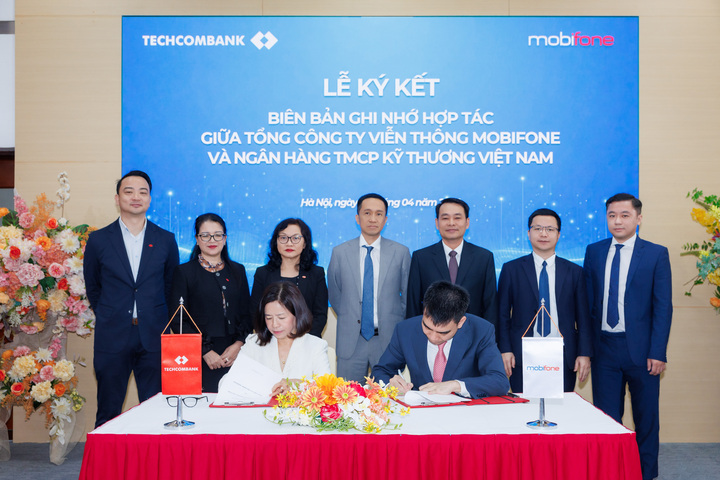 Techcombank và MobiFone ký hợp tác toàn diện, kiến tạo hệ sinh thái tài chính số - 1