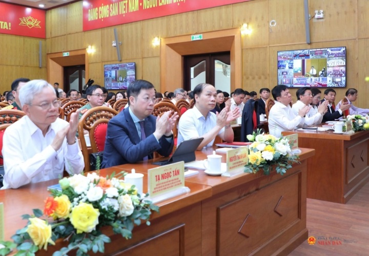 Các đại biểu dự hội nghị.