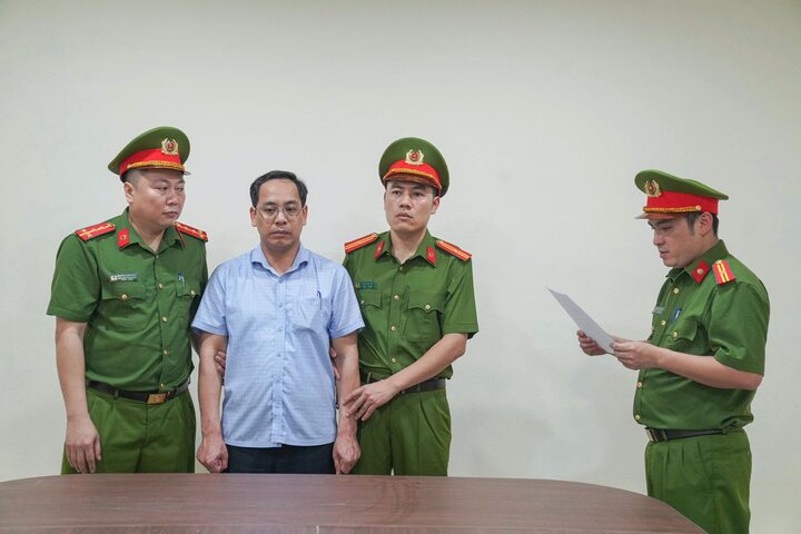 Trần Thu Đông, Trường Phổ thông Dân tộc nội trú THCS và THPT Yên Lập.