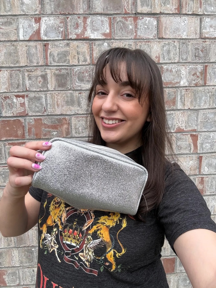 Cassie Rodgers, 27 tuổi, đã phải vật lộn với chứng lo âu từ khi còn là thiếu niên.