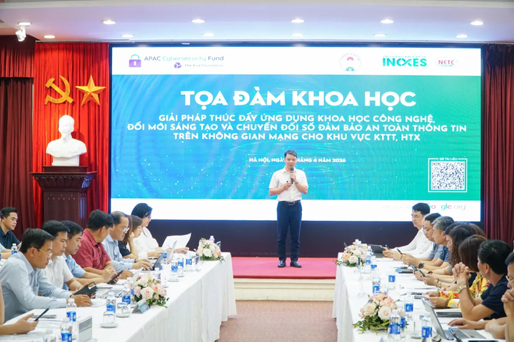 ThS. Trịnh Anh Tuấn - Viện Khoa học Kinh tế hợp tác trình bày tham luận tại tọa đàm. (Ảnh: Việt Linh)